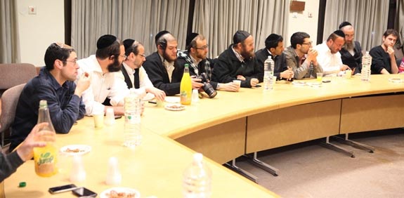 עיתונאים חרדים / צלם: בועז בן ארי